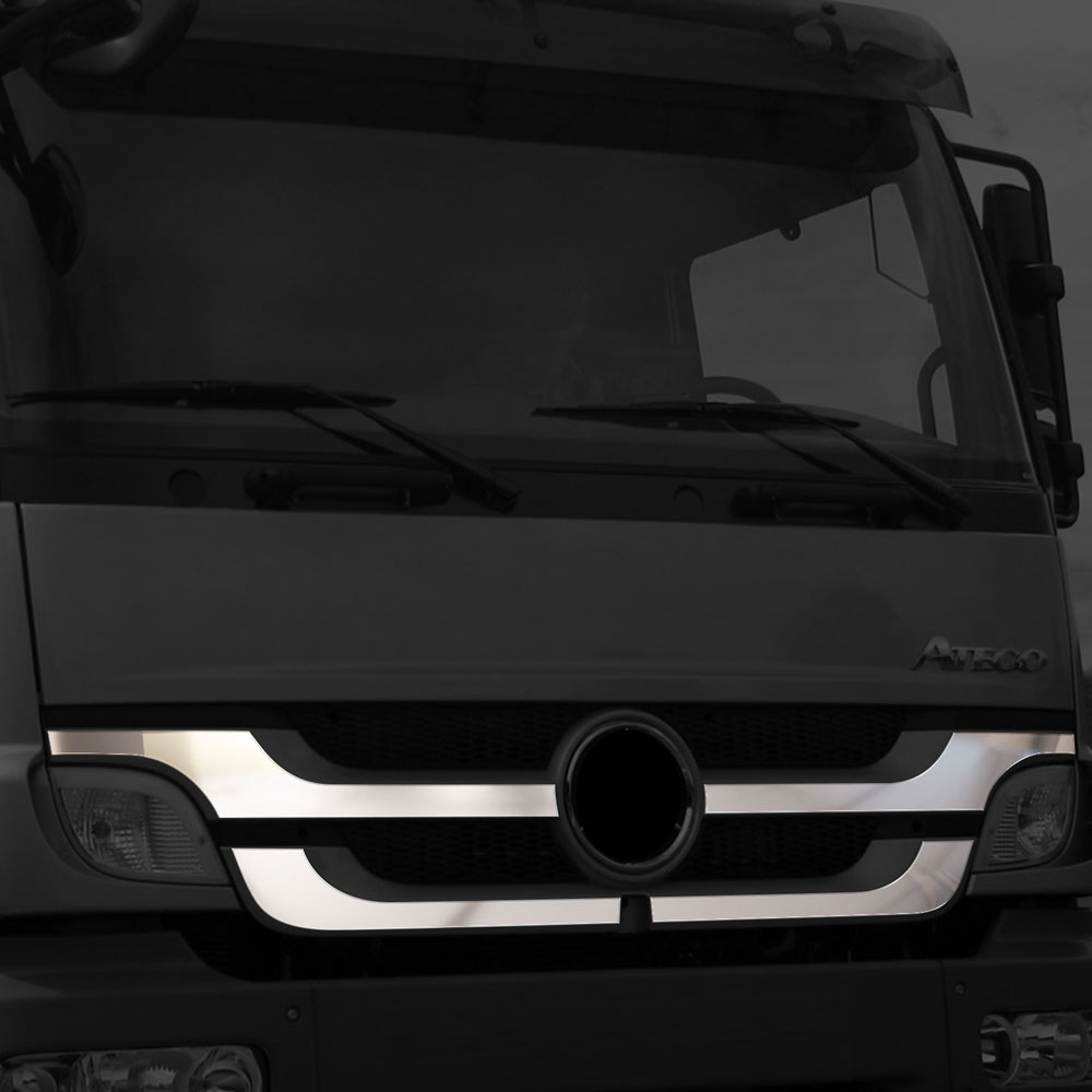 FAT102 MERCEDES-BENZ FOR GRILL CHROME MIDDLE MODEL ATEGO